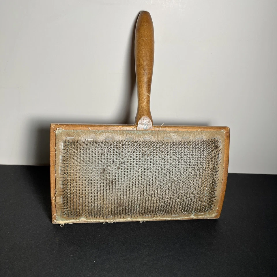 Clemes & Clemes Curved Back Wool Hand Card Vintage Fiber Art Tool - Image 2 of 4