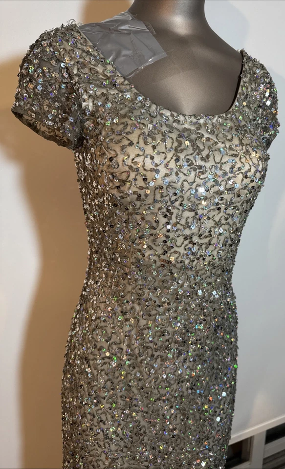 Vestido Boston Propio Plateado Lentejuelas 2 Fiesta Formal Año Nuevo Manga Gorra Forrado Iridiscente Foto 2 de 4