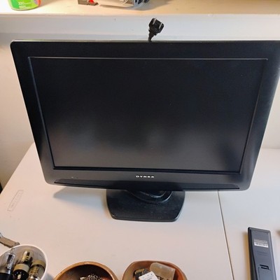 Dynex DX-LTDVD22-09 LCD TV & DVD Combination 22
