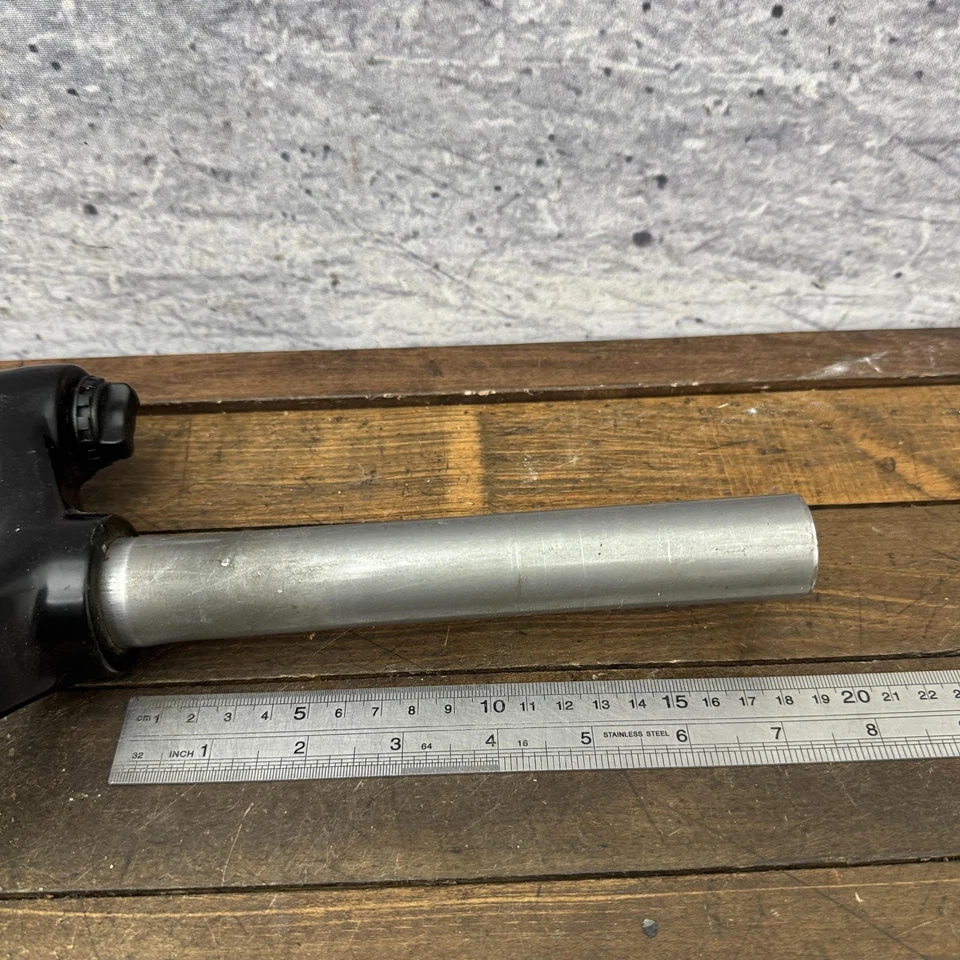 SR Suntour 3030 Suspension Fork 27.5 Wheel 7.5 75mm Straight Steerer Disc QR - Image 3 of 4