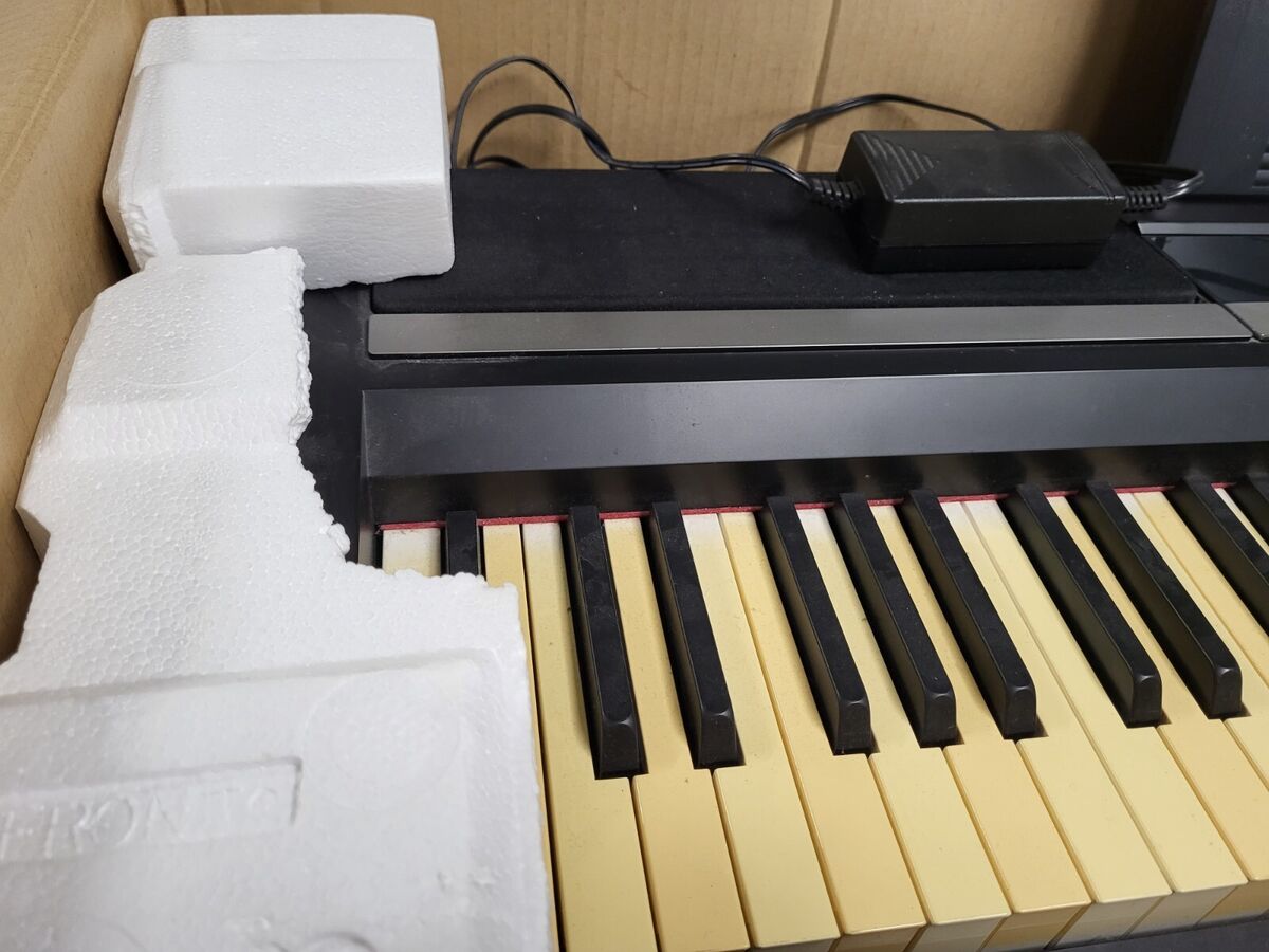 s-l1200.jpg s-l1200.jpg