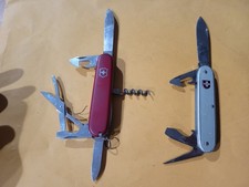 2EA SWISS ARMY KNIFES: 05 93MM 1993 CHAMP KNIFE & SWISS ARMY KNIFEOFFICER SUISSE