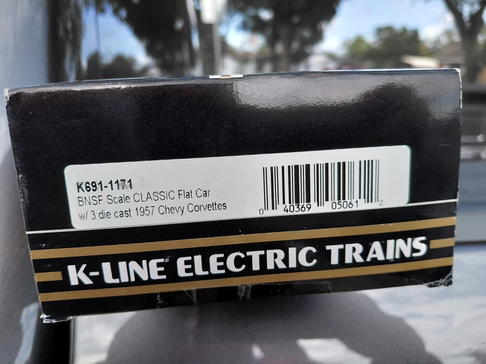K-Line # K691-1171 BNSF Flatcar w/3 Die Cast 1957 Chevrolet Corvettes New Sealed - Image 2 of 4
