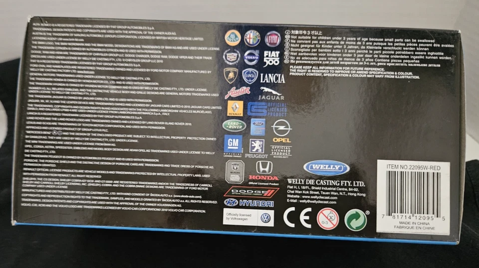 Rare Welly 1/24 Scale VW Bus Wait Until Dark Edition Diecast Collection - Image 4 of 4