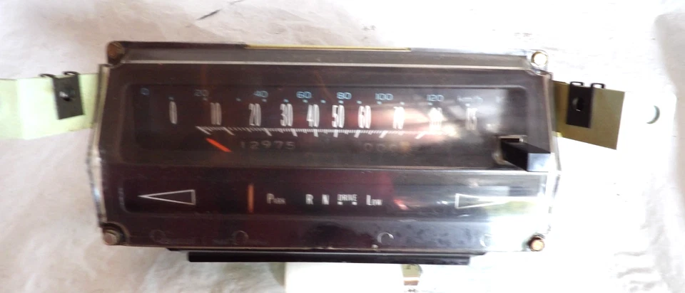 1977 - 1979 Cadillac Deville RWD спидометр кластер 8989322 30 дней возврат - Изображение 3 из 4