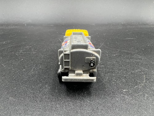Zylmex Cement Mixer Yellow COE with Hose! P309 Decent Condition Chips! - Picture 3 of 4