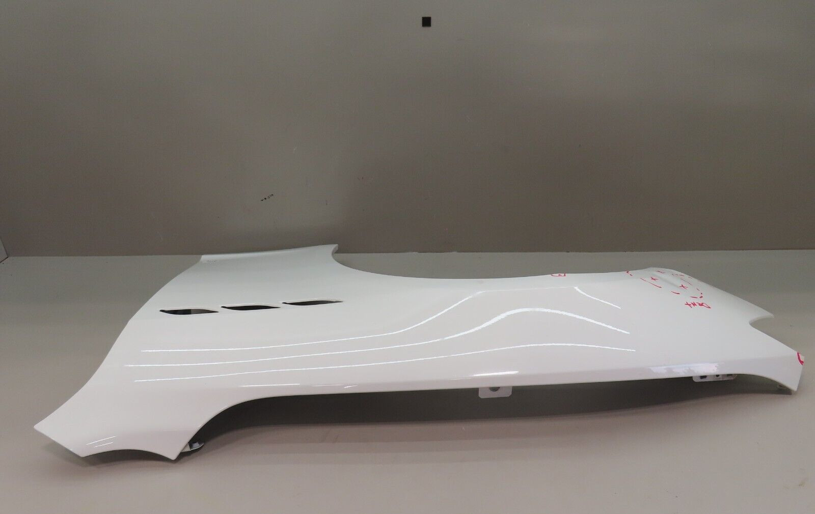 2014-2020 MASERATI GHIBLI S Q4 FRONT LEFT DRIVER SIDE FENDER PANEL OEM 670008304