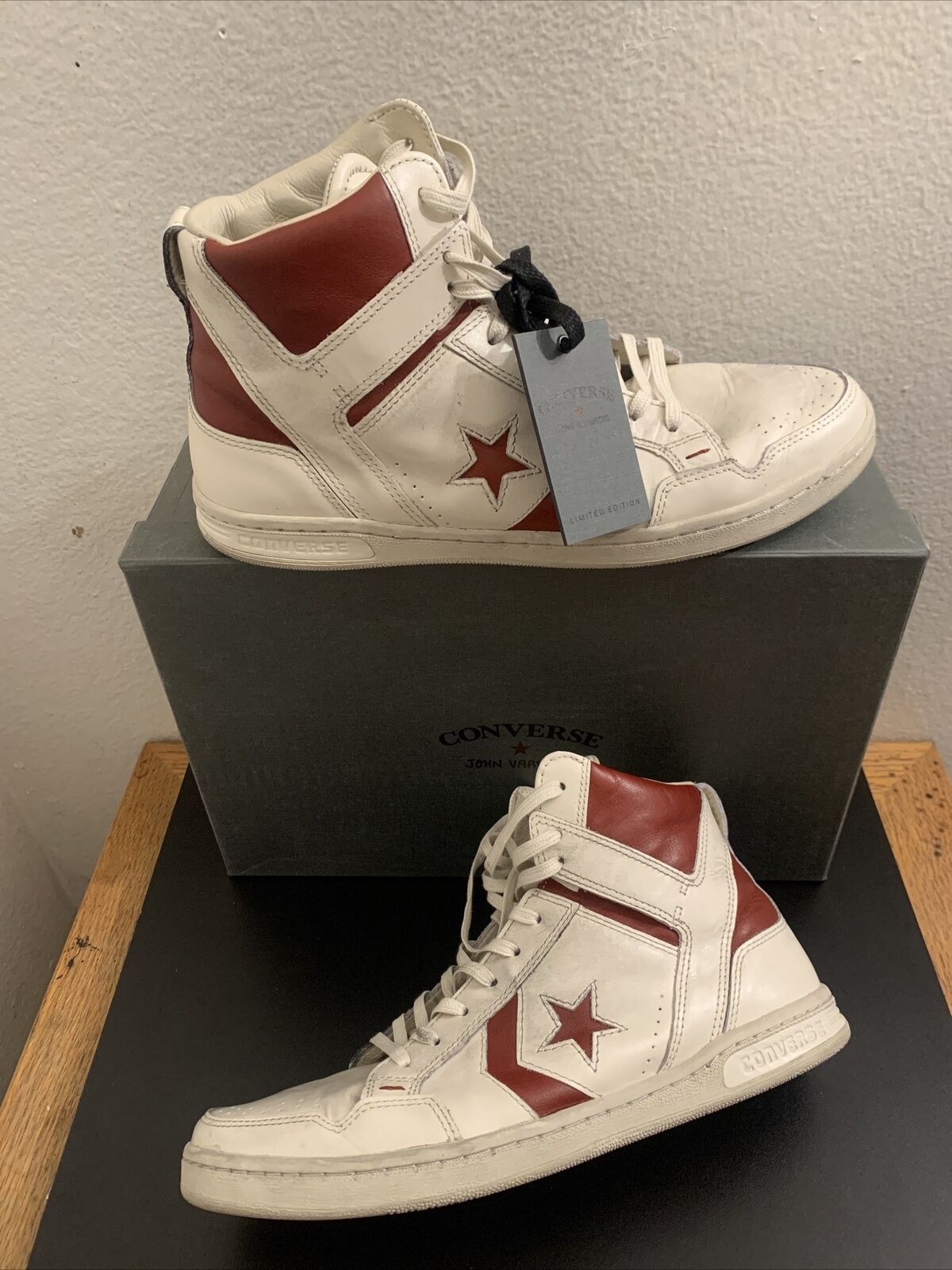 leje tøffel mister temperamentet Converse x John Varvatos Weapon White Red 132825C Men's Sz 10.5 With Box |  eBay