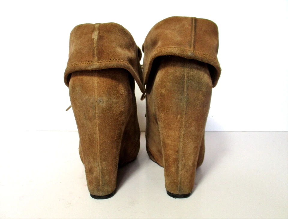 Elizabeth & James 坡跟短靴 8 1/2B 女式棕褐色麂皮绒系带 — 第 4/4 张图片