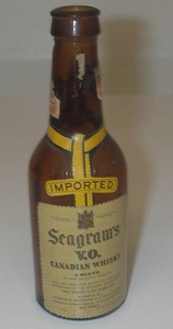 Miniatura Mini Botella Whisky Canadiense Seagram's V o avión Vacías de  Vidrio de color ámbar | eBay