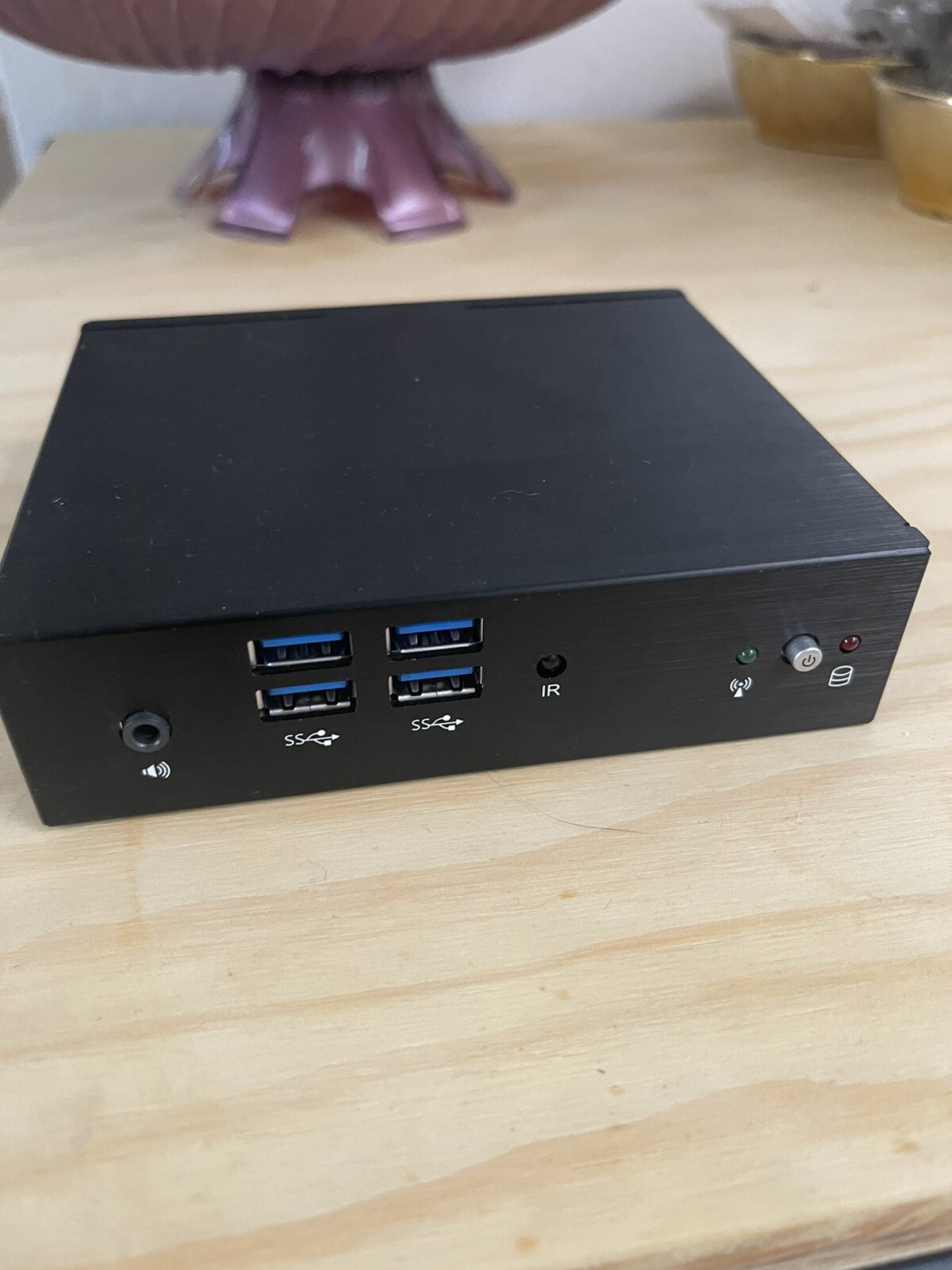 Quanmax qdsp-410 / i5 7200U, 8GB DDR4 memory / 120GB SSD.Mini pc.