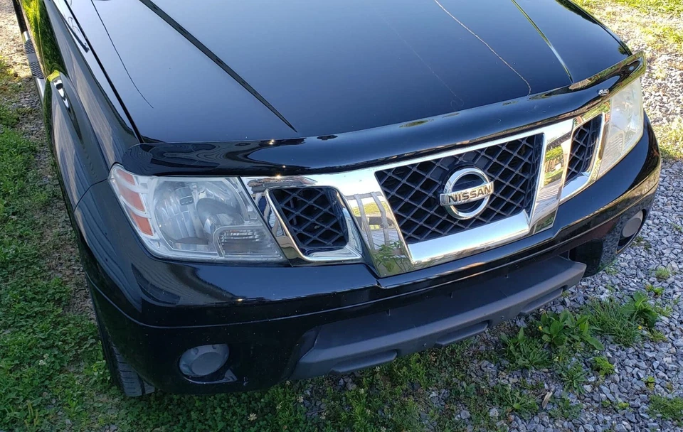 Protector de capó BugFlector II deflector protector contra insectos para Nissan Frontier 2005-2021 Foto 2 de 4