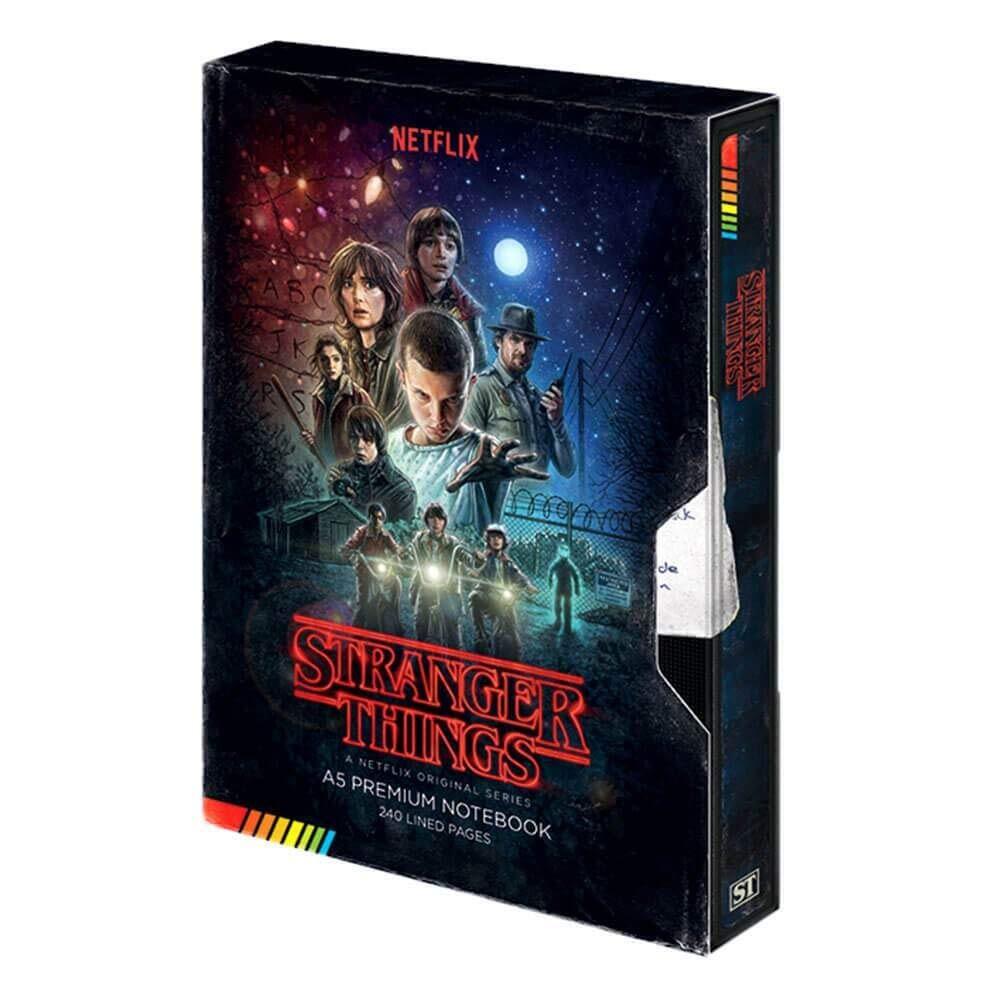 Pyramid International Stranger Things A5 Premium Notebook VHS-Style Season 1 - O