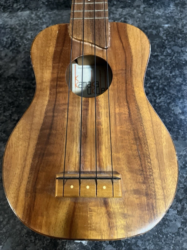 Vtg 70's Kamaka Koa Wood Ukulele w/White Label Honolulu Hawaii Tiki - Image 2 of 4