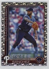 2025 Series 1 Topps Foil Pattern Cristopher Sanchez Sánchez #109 1mh5
