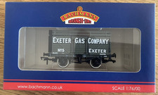 Bachmann 37-186 - 7 Plank Wagon with Coke Rails 'Exeter Gas Company'