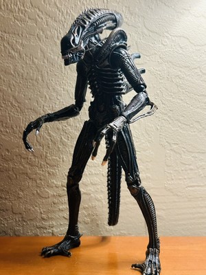 NECA Aliens Brown Warrior Xenomorph Loose Action Figure Excellent Condition