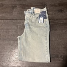 Universal Thread Women  s High Rise Straight Jeans Size 8R Light Wash NWT