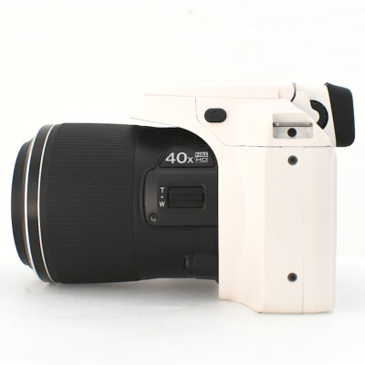 FUJIFILM S8200 ホワイト Mint+]FUJIFILM FINEPIX S8200/FUJINON LENS White SLR Digital
