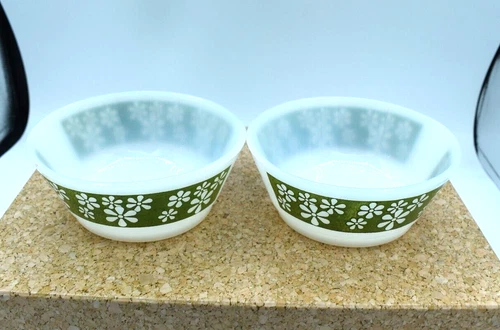 VINTAGE FIRE KING GREEN DAISY MILK GLASS SMALL BOWLS, LOT OF 2, ANCHOR HOCKING
