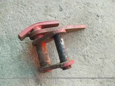 Farmall IH 560 450 tractor ORIGNAL 2pt quick hitch bottom cylinder mount bracket