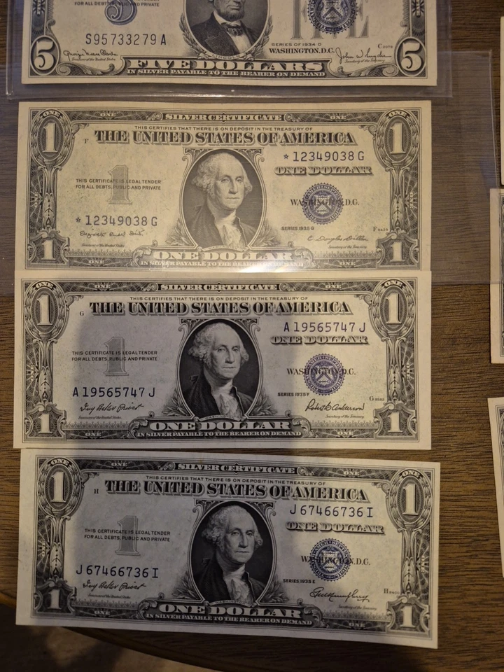 Lote de certificados de plata de los años 30 9 billetes de $1 y 1 billete de $5 Foto 3 de 4