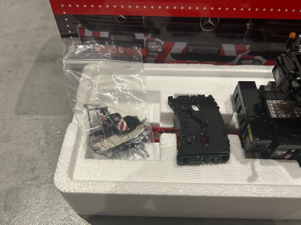 Conrad 1:50 Mammoet Liebherr LTM 1110-5.1 - Immagine 4 di 4