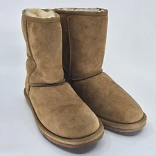 NWTs EMU Australia Stinger Lo Sheepskin Boots Tan Suede Cozy Winter Warm Size 7