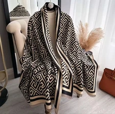 Luxury Greek Key Meander Pattern Reversible Shawl Scarf Blanket Black Beige Knit