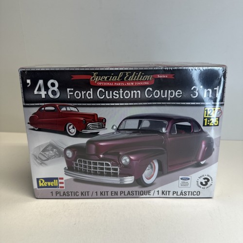 Kit modellino plastica Revell 4253 scala 1/25 '48 Ford Custom Coupè 3n1 - Foto 1 di 6