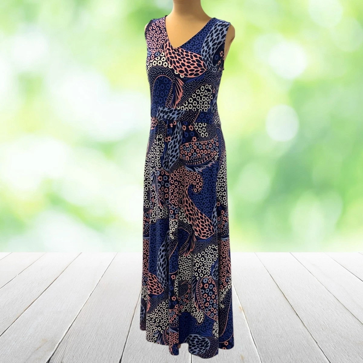 green emerald velvet dress Shop Talbots clothing and handbags at SilkRoll. Trade with us!