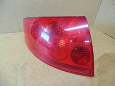 Audi TT 8N Coupe Rückleuchte rot Rücklicht mit Lampenträger links 8N0945095