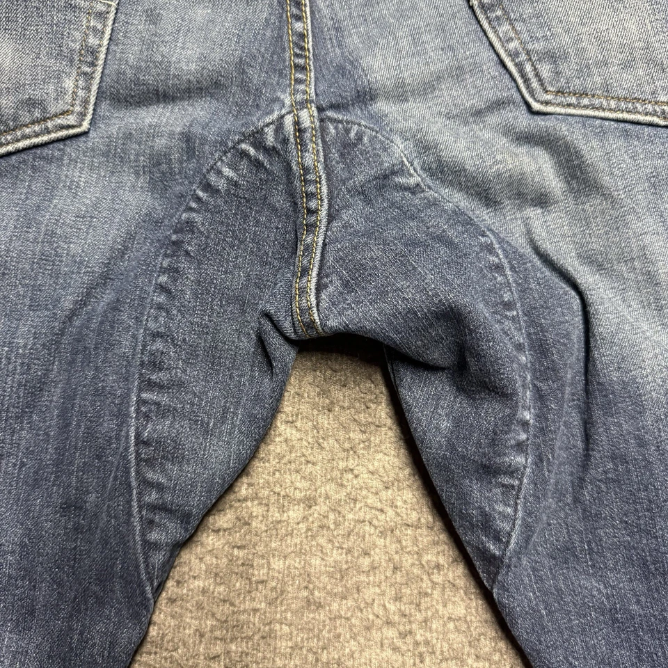 Pantalones de mezclilla Levis 504 Commuter para hombre 36x29* azules reflectantes descoloridos reforzados Foto 3 de 4