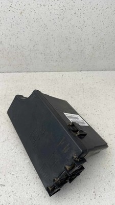 2007-2010 CHRYSLER SEBRING Engine Fuse Box