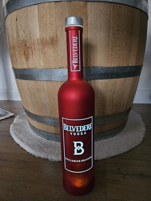 Belvedere Vodka RED Ushuaïa Edition 1,75L Magnum LED - NEU & OVP - RAR IBIZA