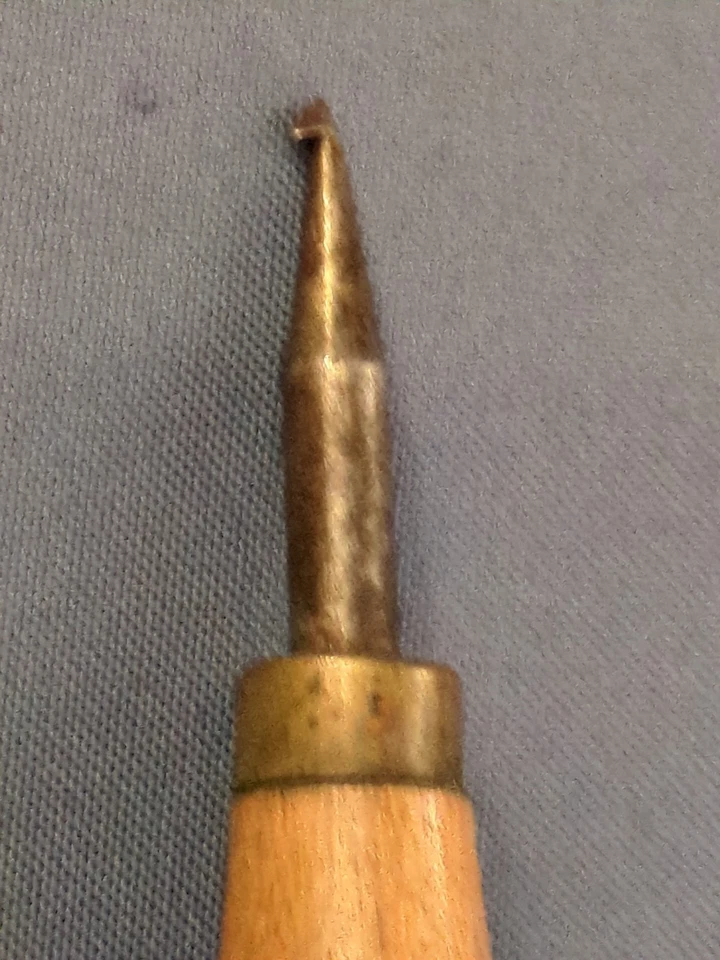 Vintage Rug Hooking Tool, Wood Handle - Image 2 of 4