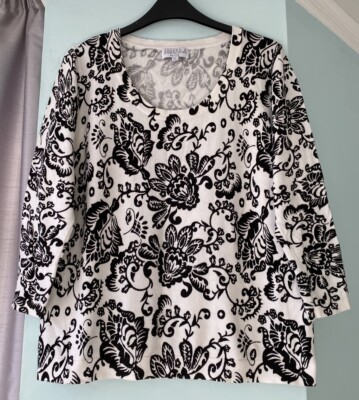 JOSEPH A.  QU EST-CE QUE C EST SILK?  Black&White Floral Print Jumper L/Petite