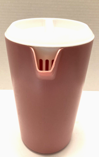 Rubbermaid Pitcher 2 1/4 Quart Dusty Pink with White Lid -2445 - VINTAGE - Picture 3 of 10