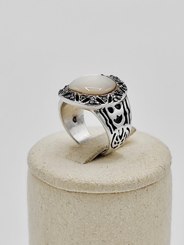 Bague Vintage en argent Massif Cabochon en nacre orné de Marcassites - Foto 5 di 13