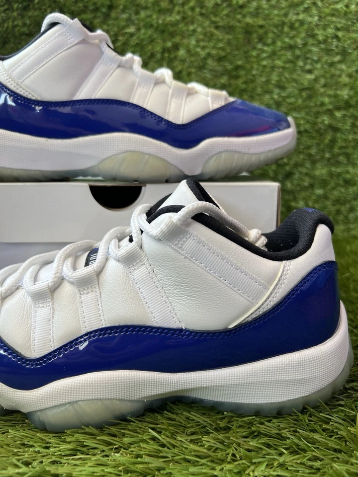 Talla 9 - Boceto retro de Air Jordan 11 Low Concord con Foto 2 de 4