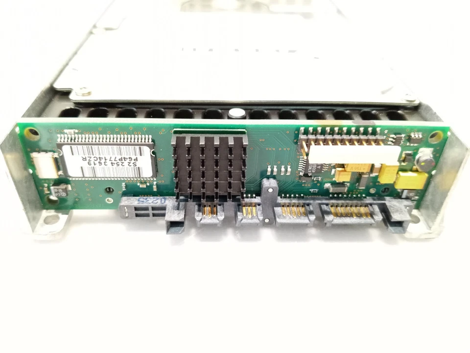 IBM 18P2473 18.2GB 15K Hard drive HDD SSA 07N6788 IC35L018UCPR15 with tray NEW - Image 3 of 4