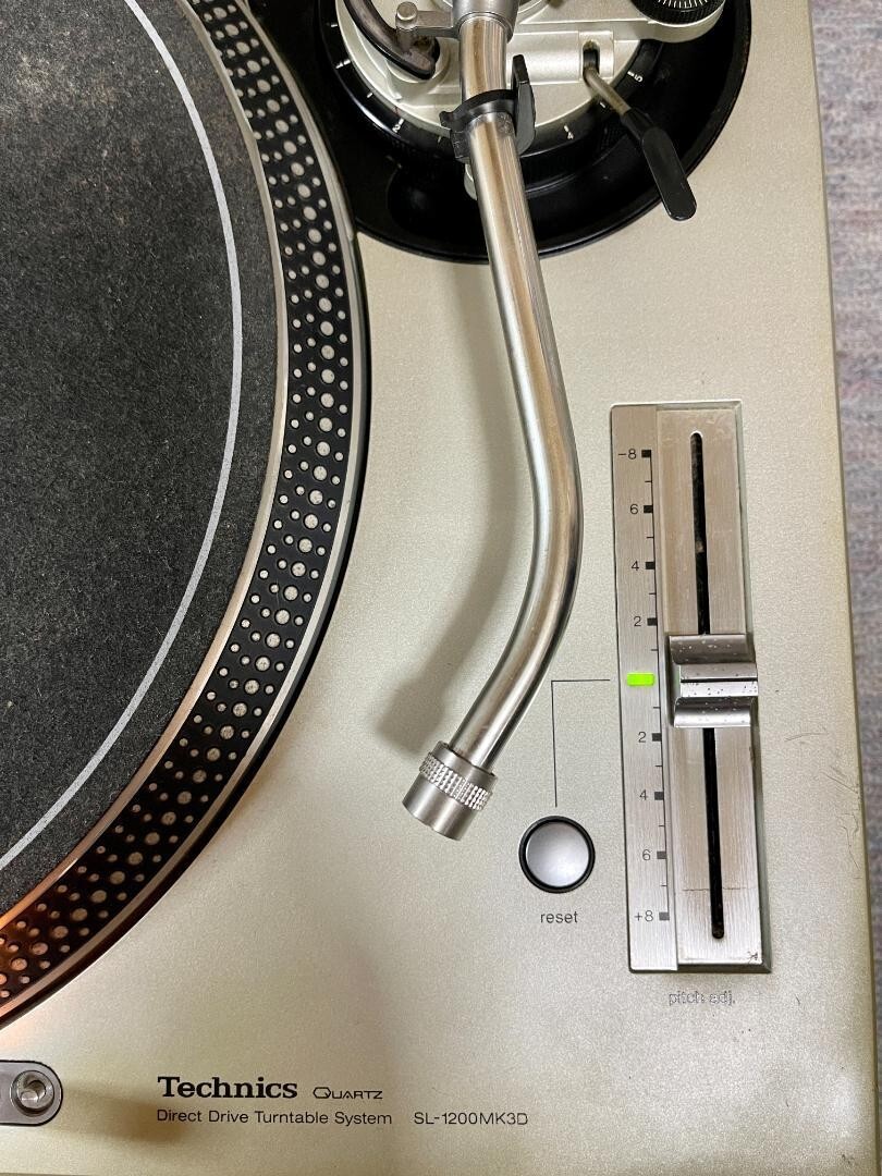 TECHNICS sl1200mk3d ② Technics SL1200MK3D Direct Drive Turntable