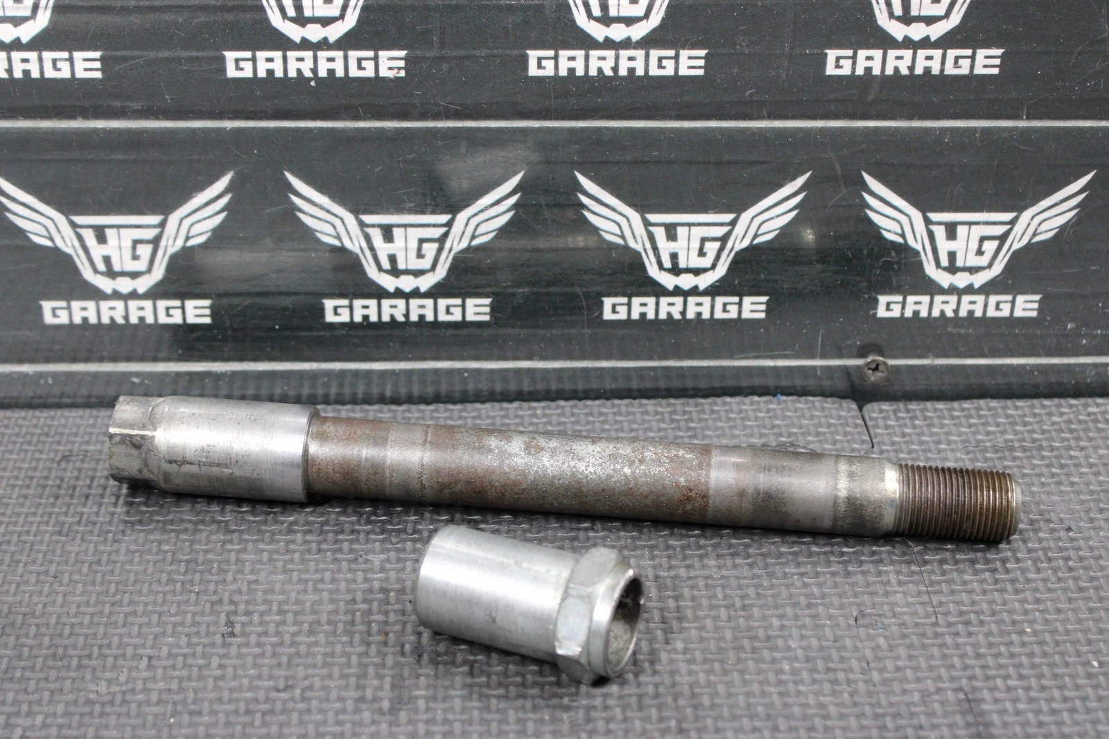 1996 KAWASAKI 93-98 KX125 KX250 OEM FRONT WHEEL RIM AXLE PIVOT BOLT 41068-1342