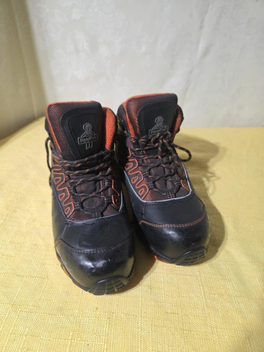Refrigiwear PolarForce Hiker Boot Mens 9.5 Cold Weather Work Wear Waterproof