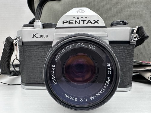 Pentax K1000 Asahi 35mm SLR Film Camera W/ Lenses Bag Embroidered Strap Lot - Picture 2 of 13