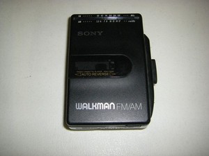 Sony AM FM Walkman WM-F2081 For Parts