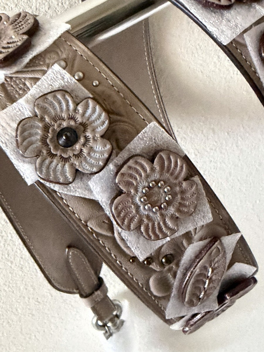 Coach Leather Novelty Strap With Tea Rose and Tooling 87323  display picture 2