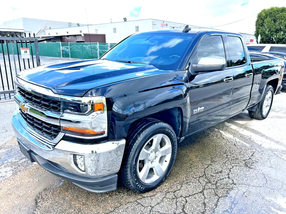 2018 Chevrolet Silverado 1500  - Image 4 of 4