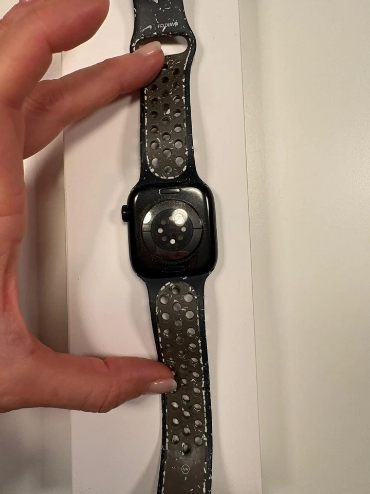 Apple Watch serie 10 - 42mm - Immagine 2 di 4