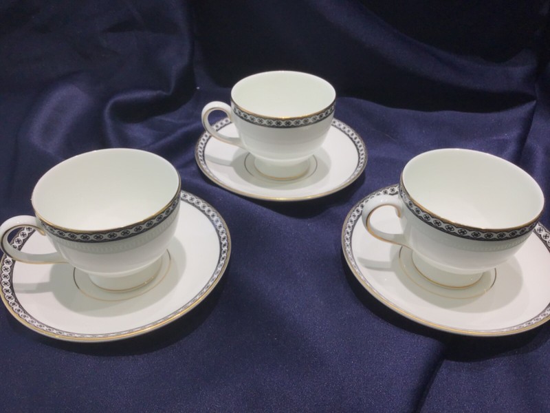 WEDGWOOD ULANDER BLACK set of 3 CUPS & SAUCERS neve used NEW! with tag EXCELLENT